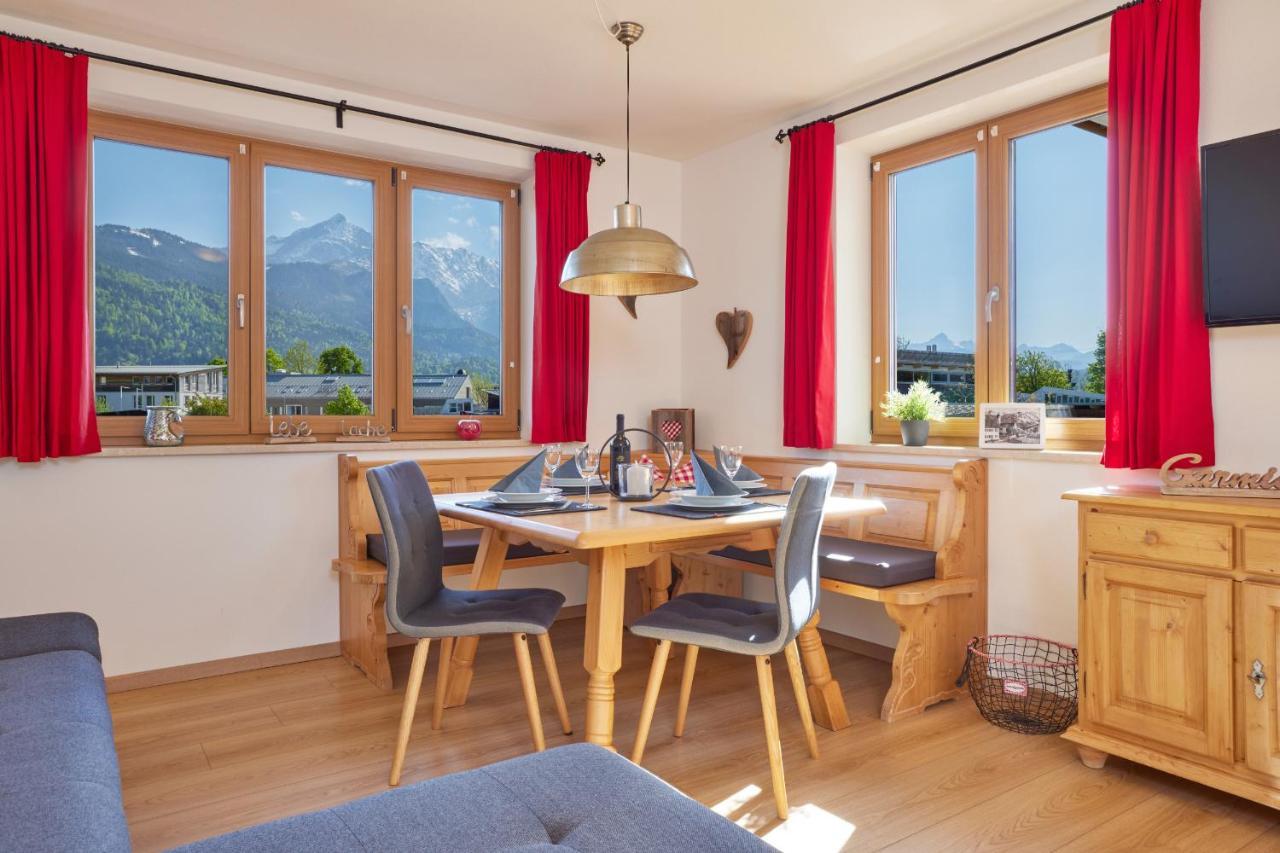Ferienwohnung Wetterstein ガルミッシュ・パルテンキルヒェン エクステリア 写真