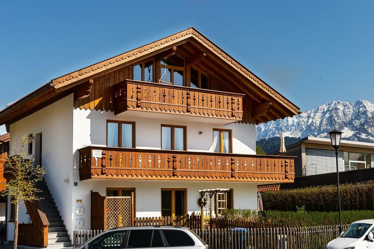 Ferienwohnung Wetterstein ガルミッシュ・パルテンキルヒェン エクステリア 写真