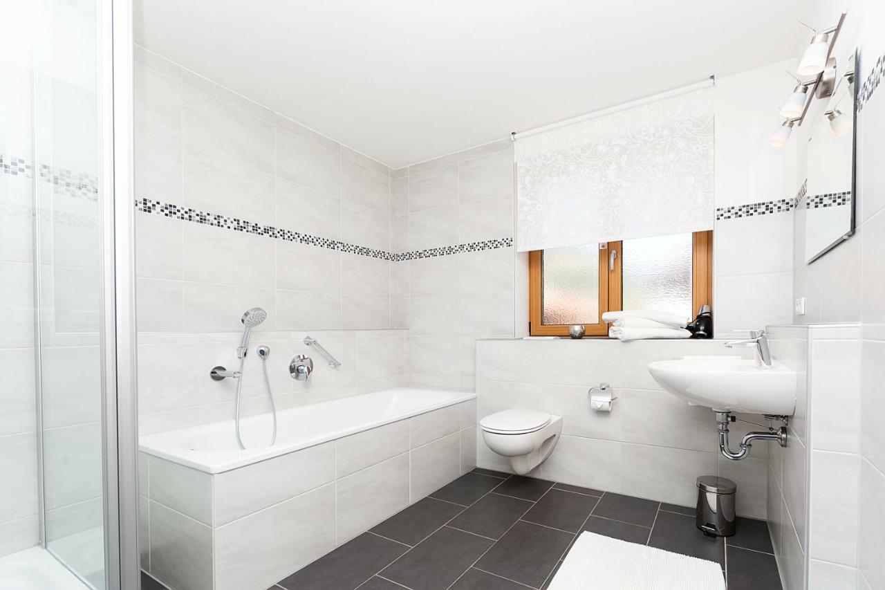 Ferienwohnung Wetterstein ガルミッシュ・パルテンキルヒェン エクステリア 写真
